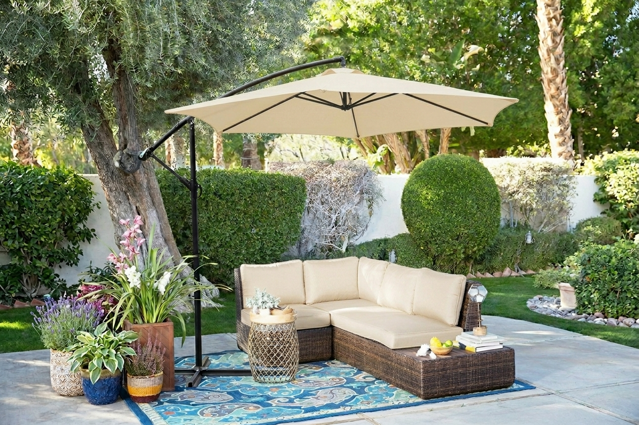 Jaki pokrowiec na parasol ogrodowy wybrać i kiedy warto wymienić poszycie?